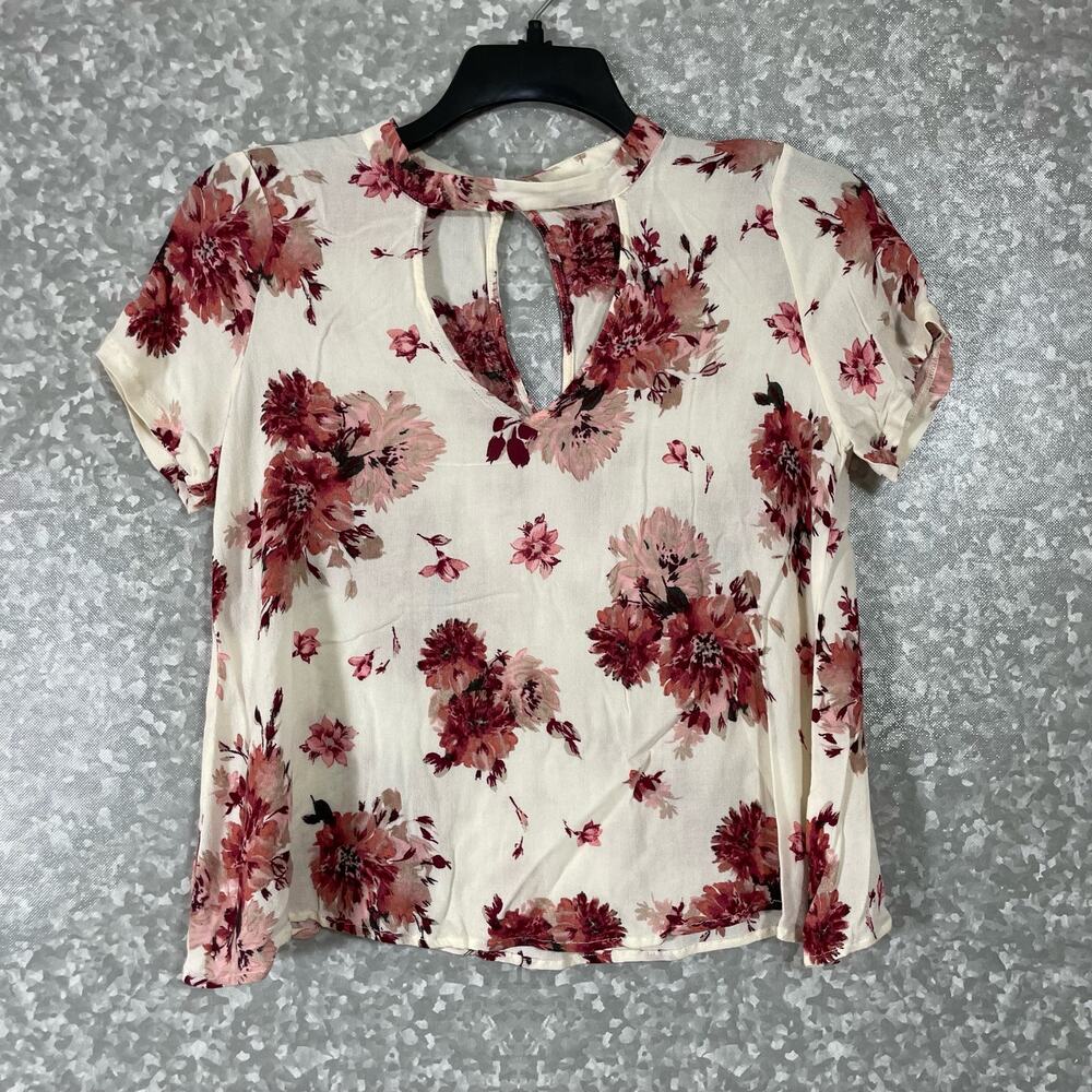 Lush White & Dark Pink Floral Choker Neck Short Sleeve Top - Size Small - Cutout